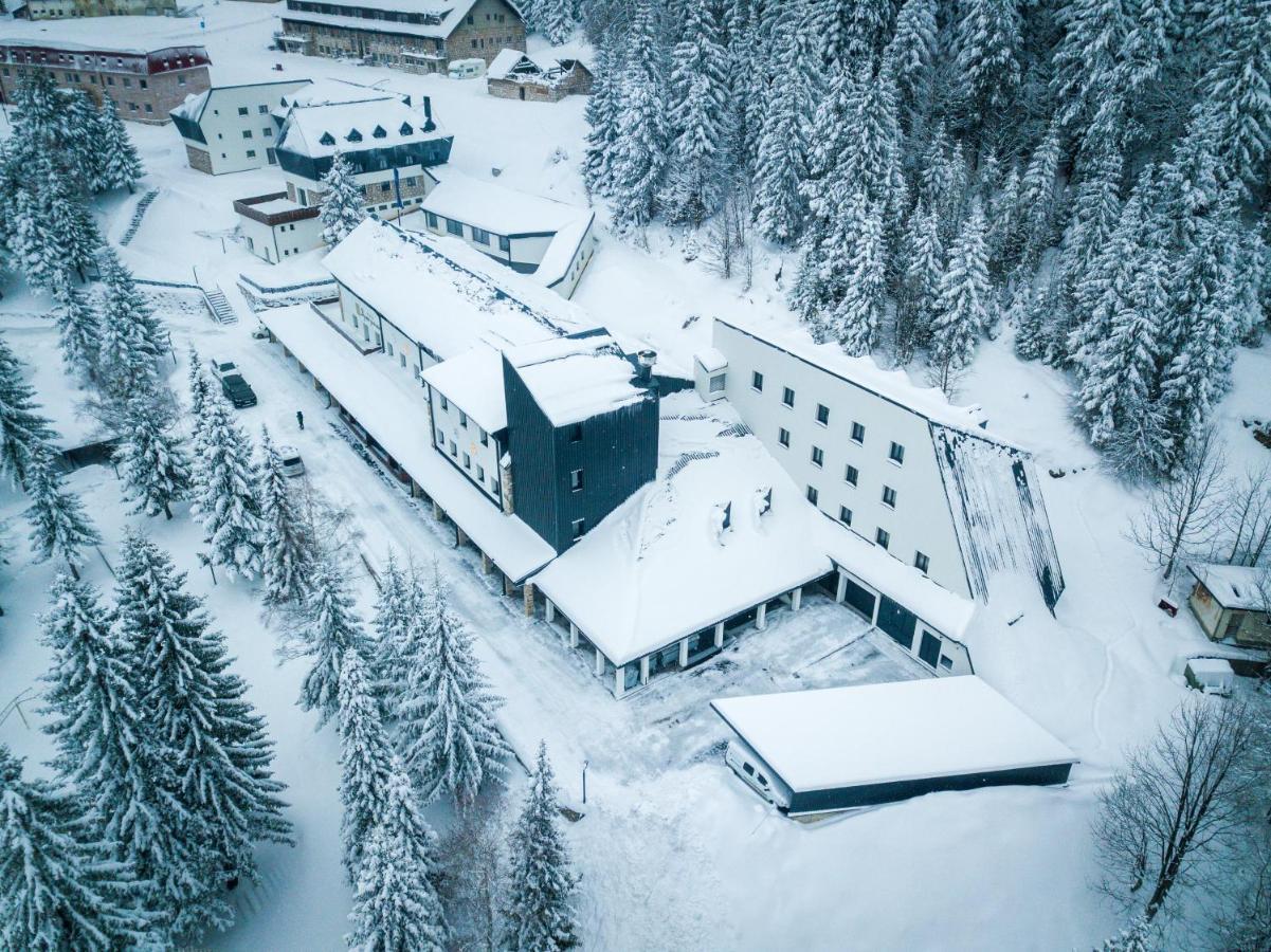 Hotel Rajska Dolina Jahorina Exteriör bild