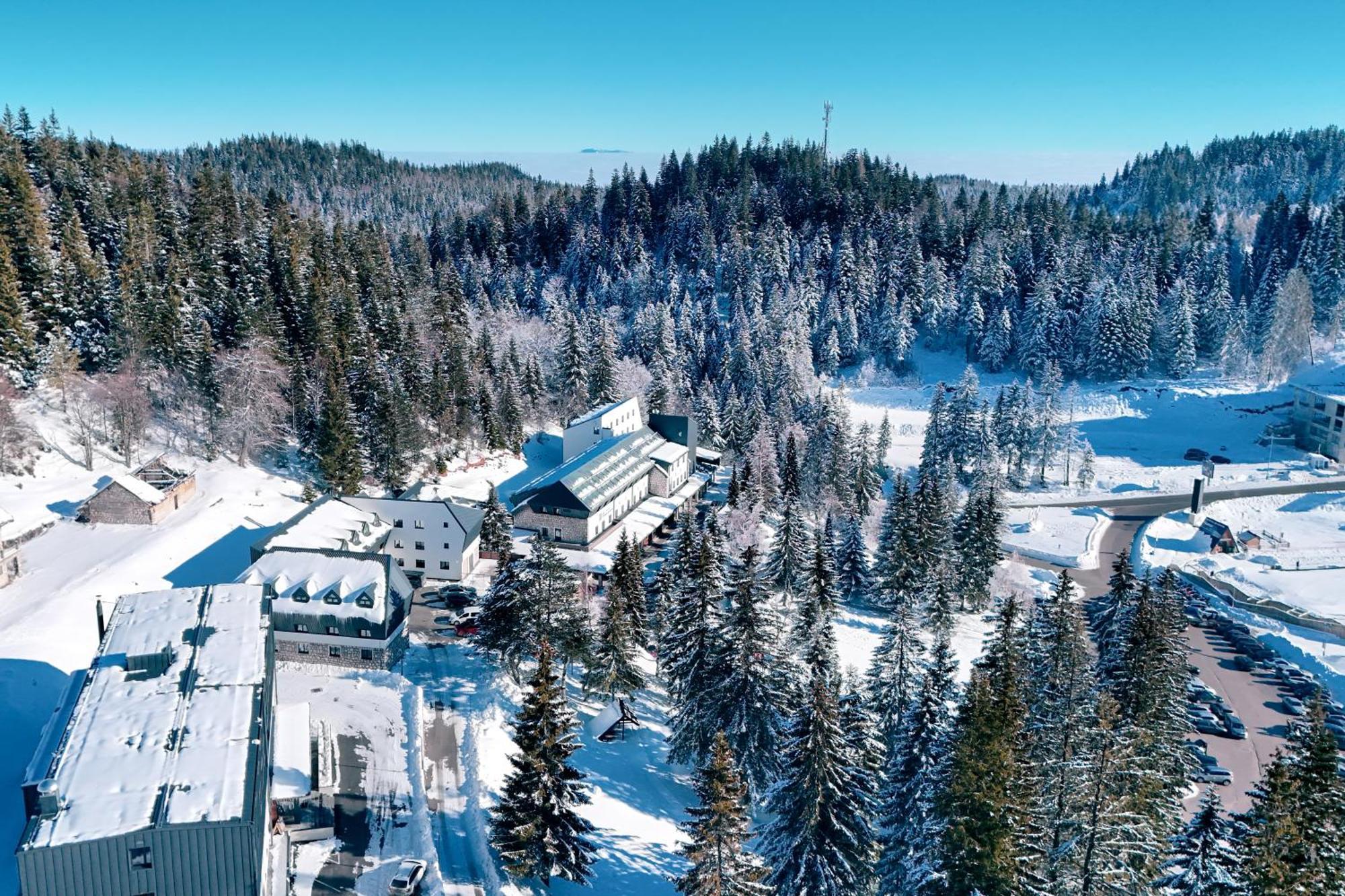 Hotel Rajska Dolina Jahorina Exteriör bild