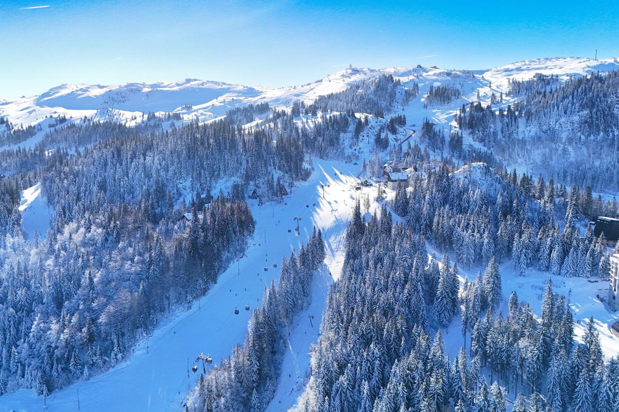 Hotel Rajska Dolina Jahorina Exteriör bild